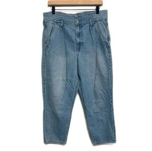 American Eagle | Jeans Women’s 12 Short Light Wash High Rise Mom Pants